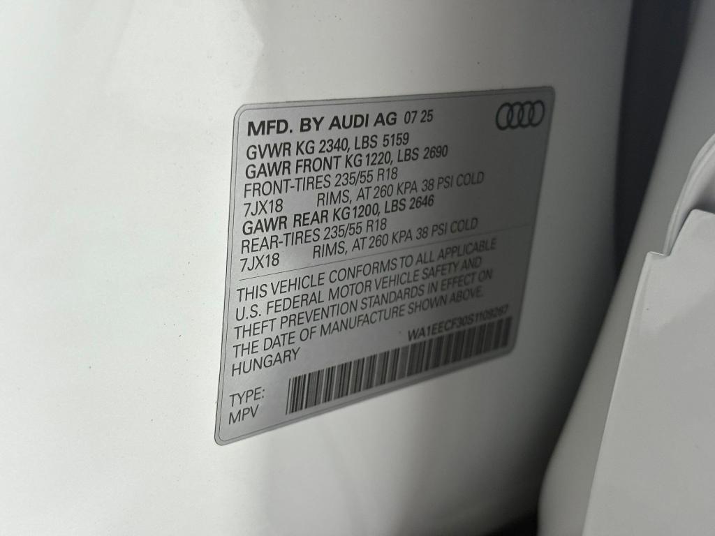 new 2025 Audi Q3 car, priced at $41,921