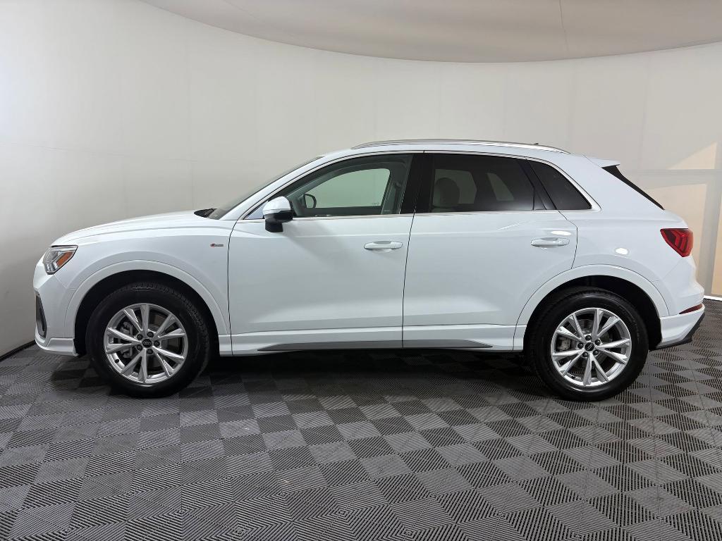new 2025 Audi Q3 car, priced at $41,921