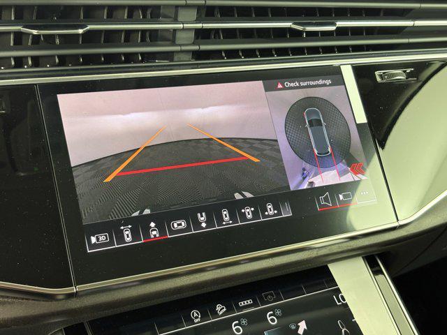 new 2025 Audi Q7 car, priced at $72,451