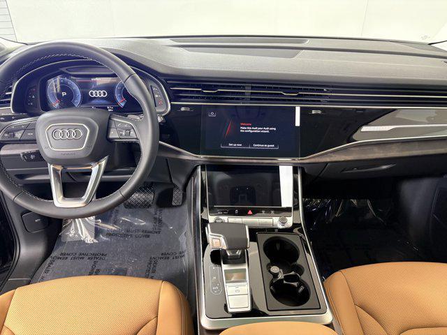 new 2025 Audi Q7 car, priced at $72,451