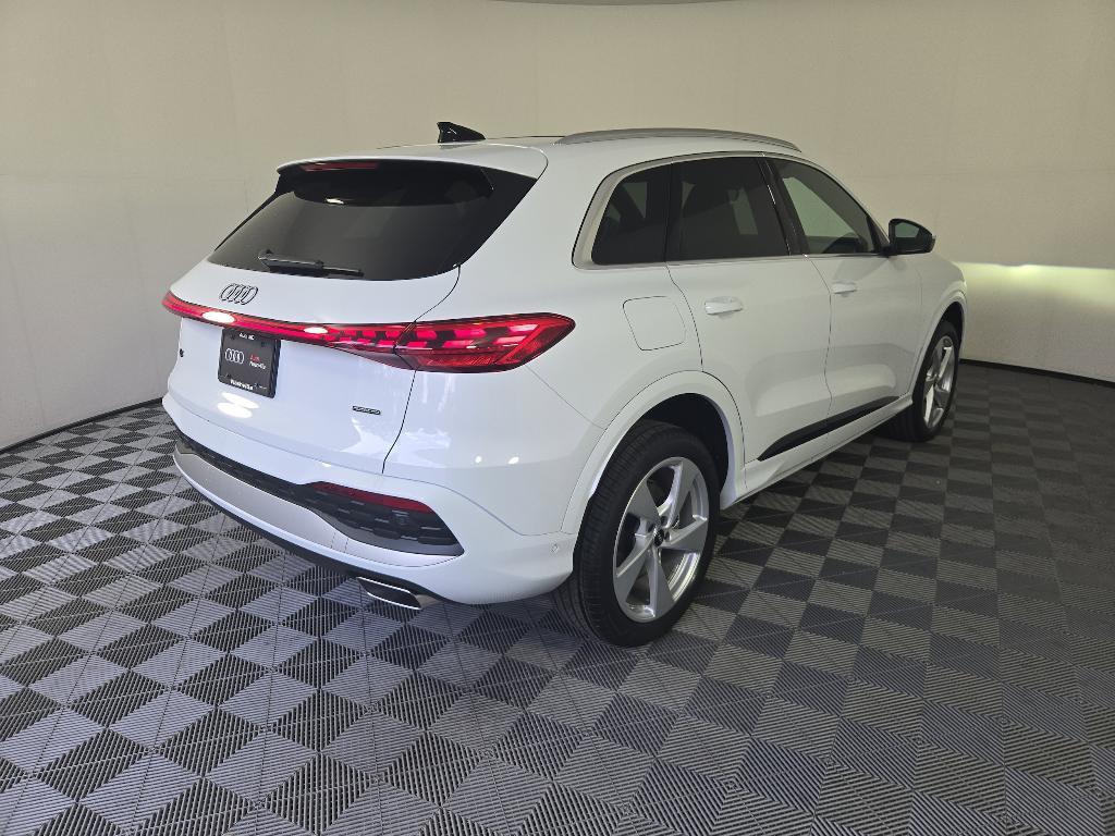new 2025 Audi Q5 car, priced at $59,751
