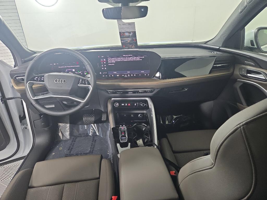 new 2025 Audi Q5 car, priced at $60,975