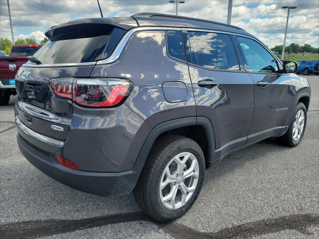 new 2024 Jeep Compass car, priced at $30,678