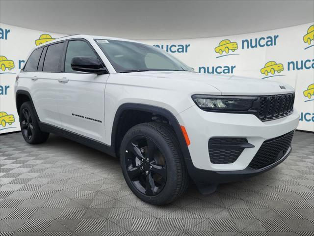 new 2024 Jeep Grand Cherokee car, priced at $45,103