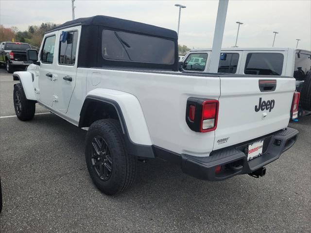 new 2024 Jeep Gladiator car, priced at $48,925