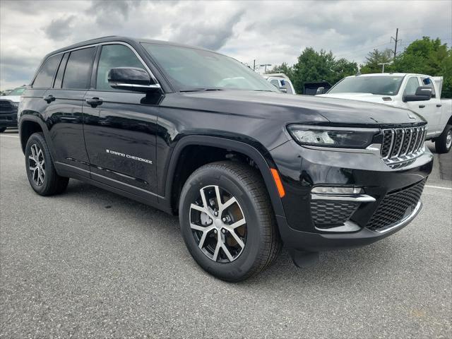 new 2024 Jeep Grand Cherokee car, priced at $49,560