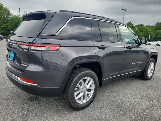 new 2024 Jeep Grand Cherokee car, priced at $40,930