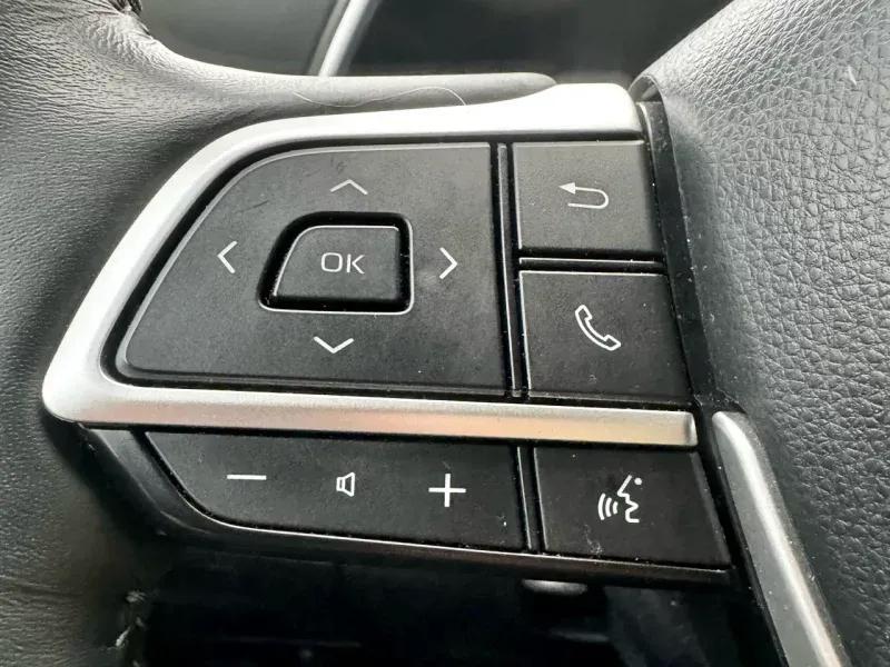 used 2023 Toyota Highlander Hybrid car, priced at $50,697