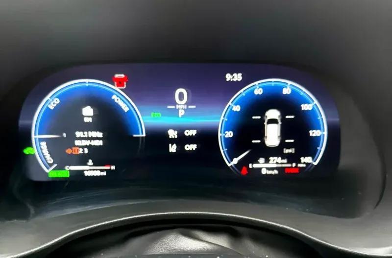 used 2023 Toyota Highlander Hybrid car, priced at $50,697