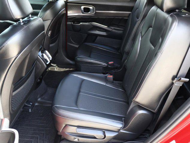 used 2022 Kia Sorento car, priced at $25,588