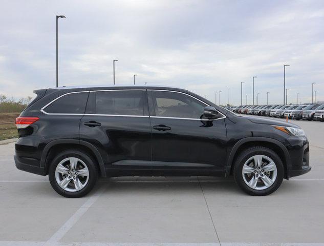 used 2018 Toyota Highlander car, priced at $24,988