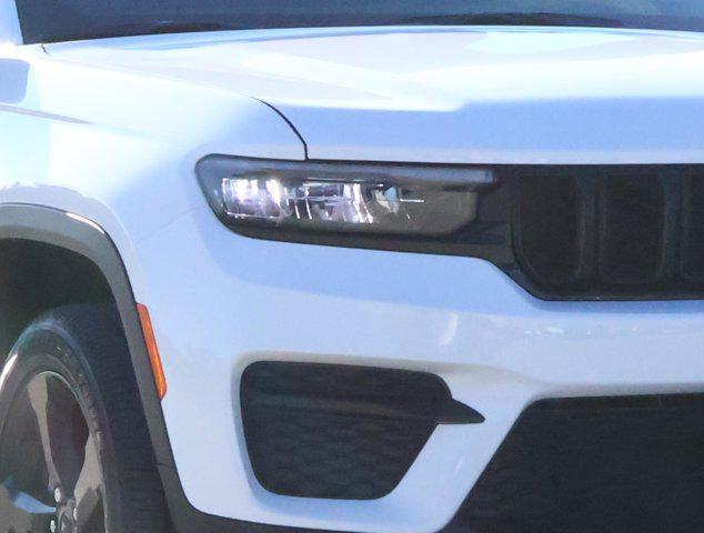 used 2025 Jeep Grand Cherokee car, priced at $35,988