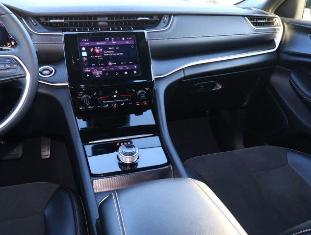 used 2025 Jeep Grand Cherokee car, priced at $35,988