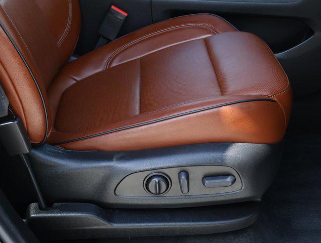 used 2021 Chevrolet Traverse car, priced at $31,988