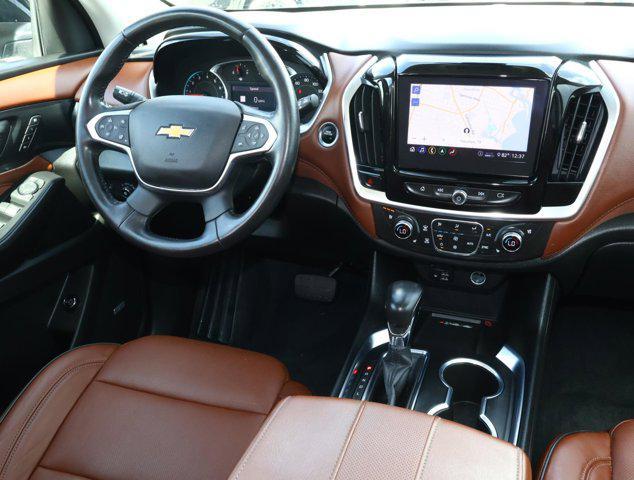used 2021 Chevrolet Traverse car, priced at $31,988