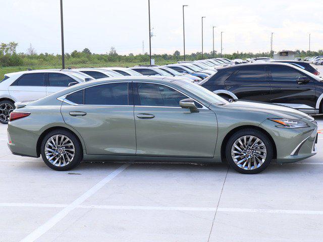 used 2024 Lexus ES 350 car, priced at $47,888