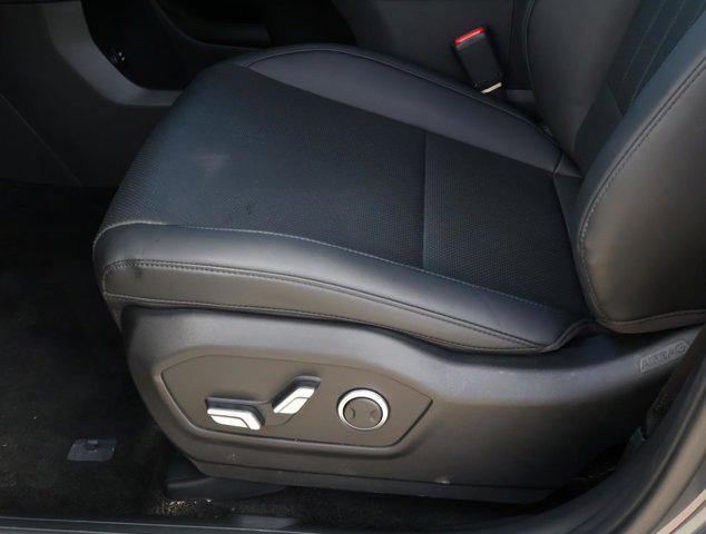 used 2025 Hyundai Santa Fe car, priced at $31,988