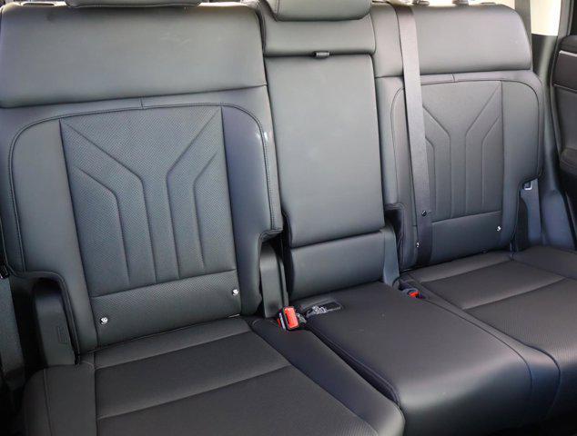 used 2025 Hyundai Santa Fe car, priced at $31,988