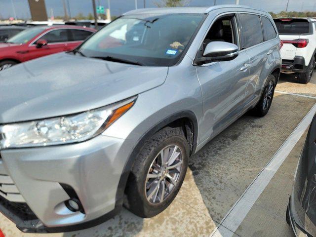 used 2018 Toyota Highlander car, priced at $21,988