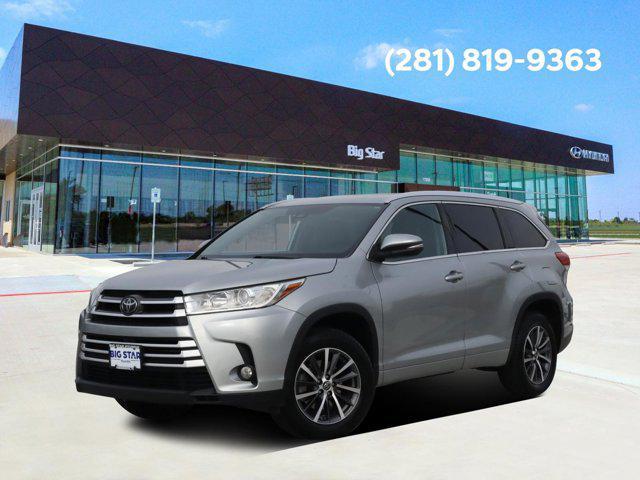 used 2018 Toyota Highlander car, priced at $22,988