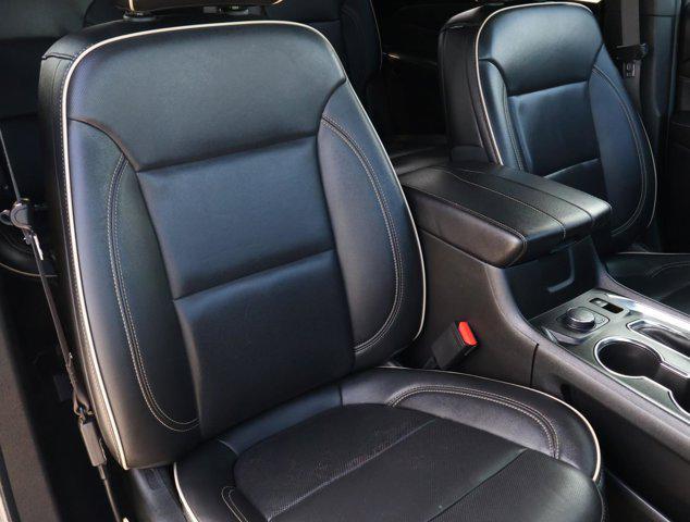 used 2023 Chevrolet Traverse car, priced at $32,588