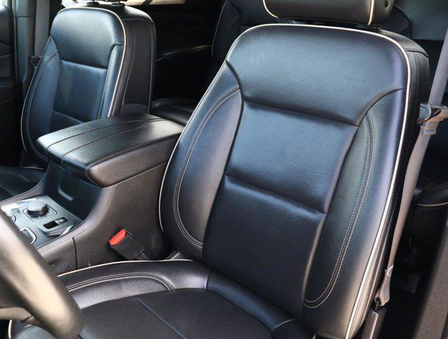 used 2023 Chevrolet Traverse car, priced at $32,588