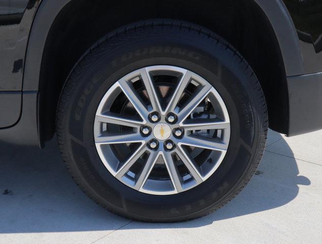 used 2023 Chevrolet Traverse car, priced at $27,588