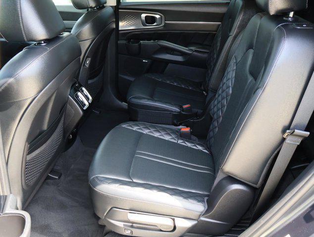 used 2022 Kia Sorento car, priced at $31,588