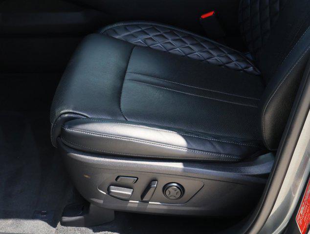 used 2022 Kia Sorento car, priced at $31,588