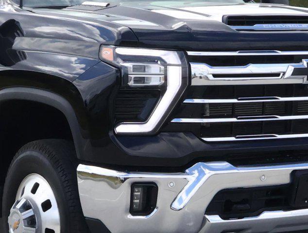 used 2025 Chevrolet Silverado 3500 car, priced at $70,988