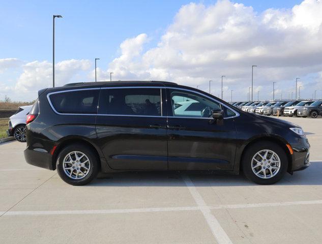 used 2021 Chrysler Pacifica car, priced at $26,988