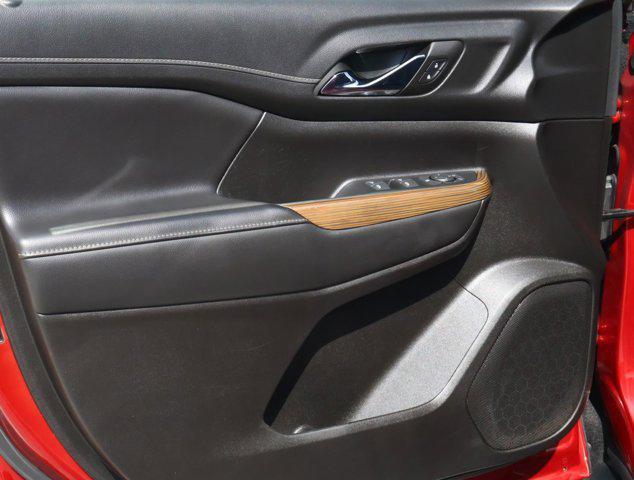 used 2023 GMC Acadia car, priced at $21,988