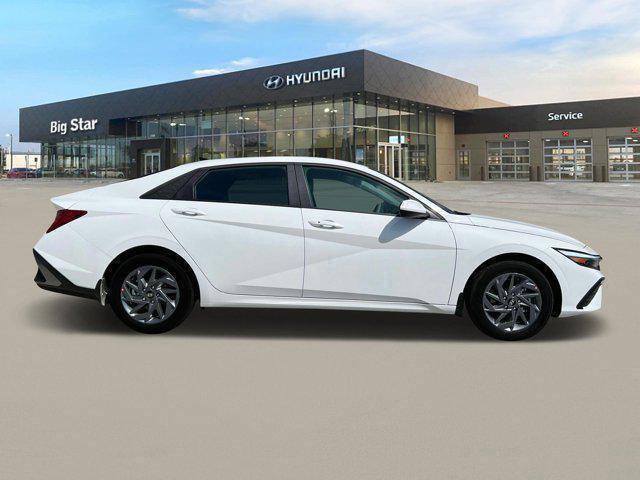 new 2025 Hyundai Elantra HEV car, priced at $26,770