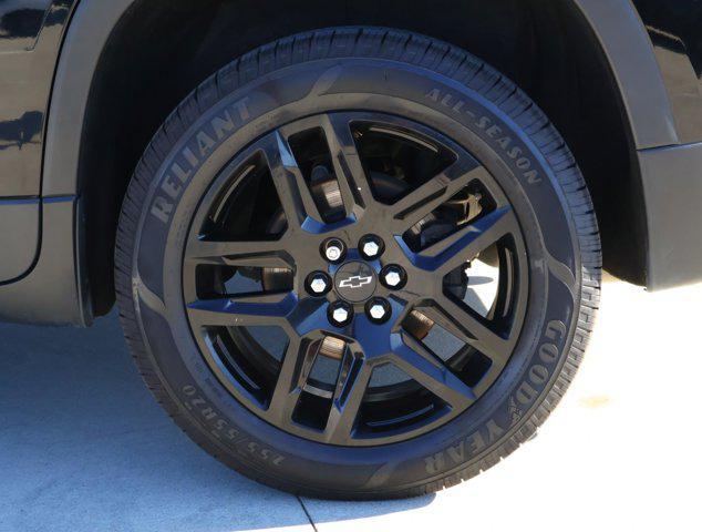 used 2020 Chevrolet Traverse car, priced at $15,688