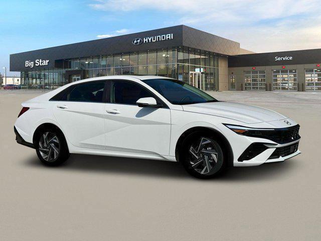 new 2025 Hyundai Elantra car, priced at $31,081