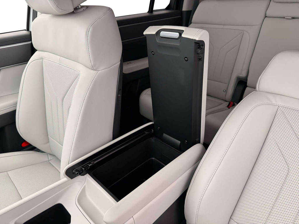 new 2026 Hyundai Santa Fe car, priced at $38,535