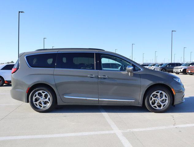 used 2022 Chrysler Pacifica car, priced at $25,788