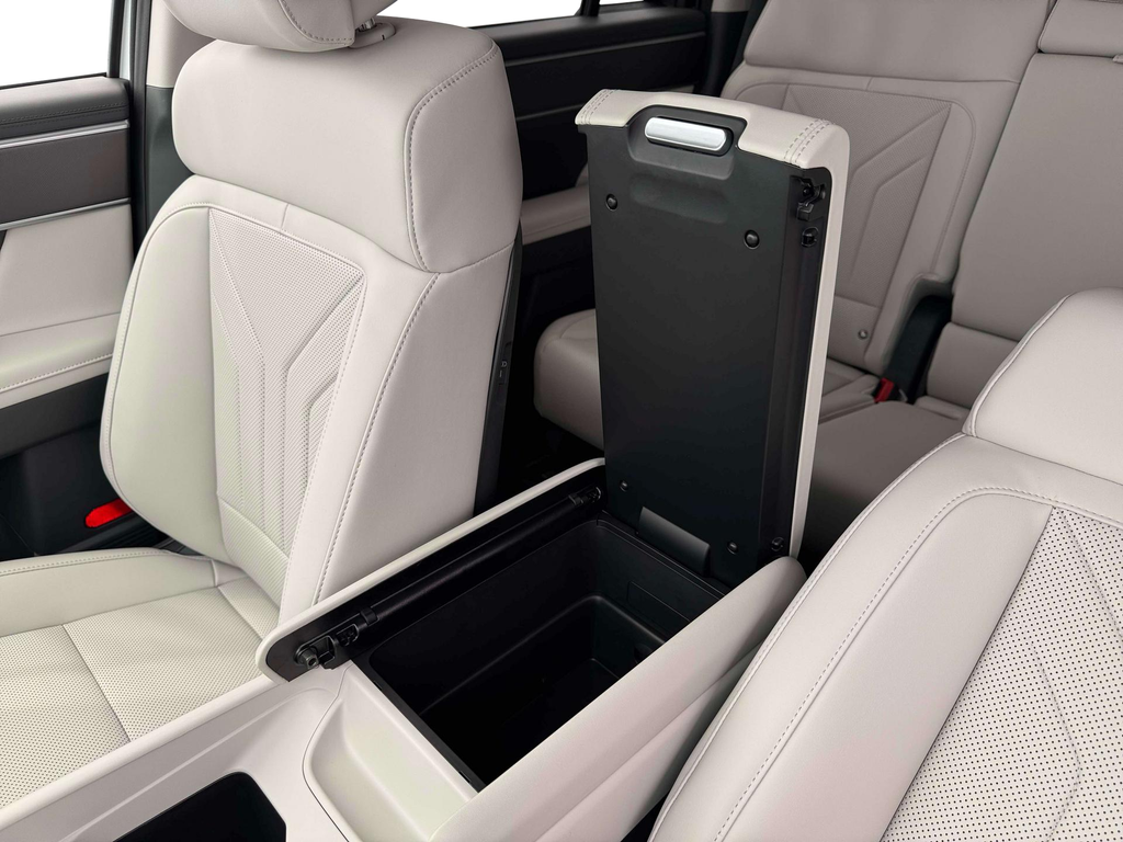 new 2026 Hyundai Santa Fe car, priced at $40,061