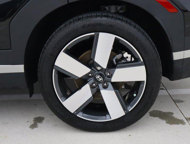 used 2024 Hyundai Santa Fe car, priced at $37,988