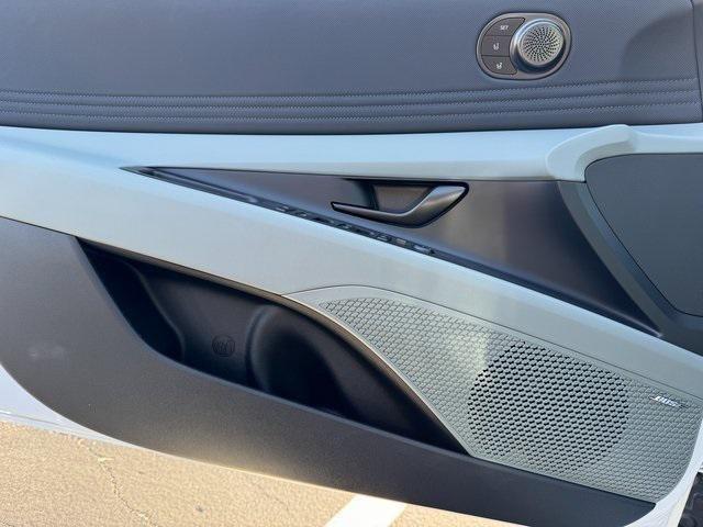 new 2025 Hyundai ELANTRA HEV car, priced at $31,180