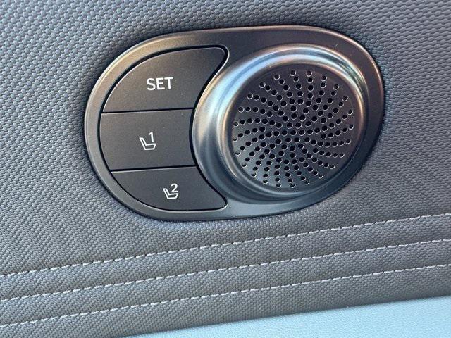 new 2025 Hyundai ELANTRA HEV car, priced at $31,180