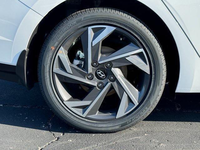 new 2025 Hyundai ELANTRA HEV car, priced at $31,180