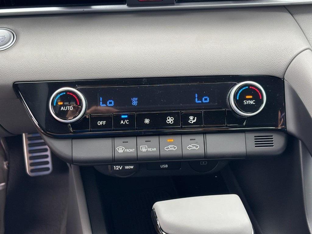 new 2025 Hyundai Elantra car, priced at $23,944