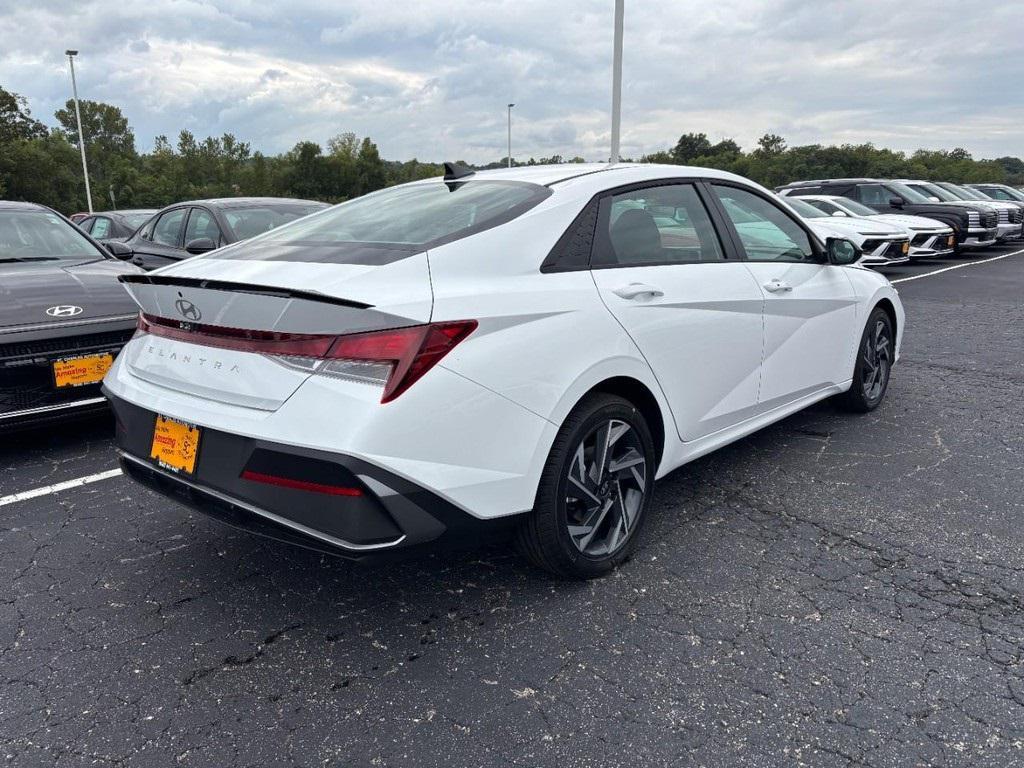 new 2025 Hyundai Elantra car, priced at $23,944