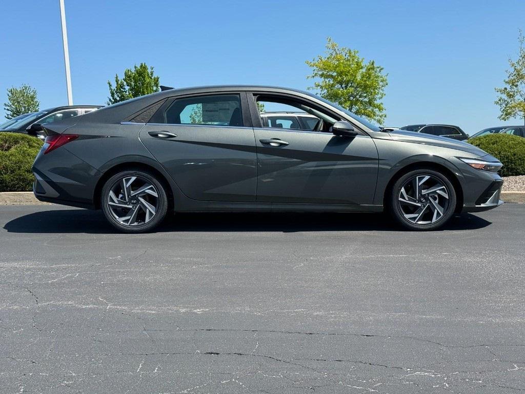 new 2025 Hyundai ELANTRA HEV car, priced at $30,584