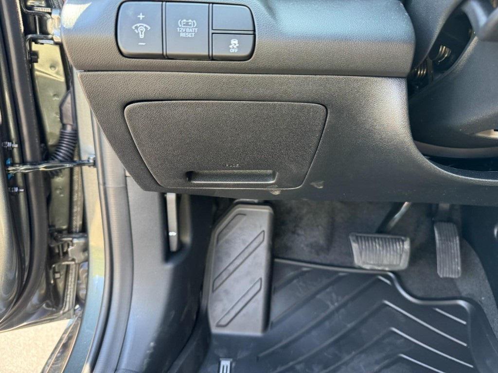 new 2025 Hyundai ELANTRA HEV car, priced at $30,584