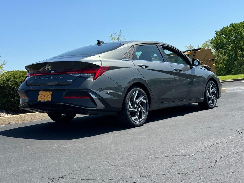 new 2025 Hyundai ELANTRA HEV car, priced at $30,584