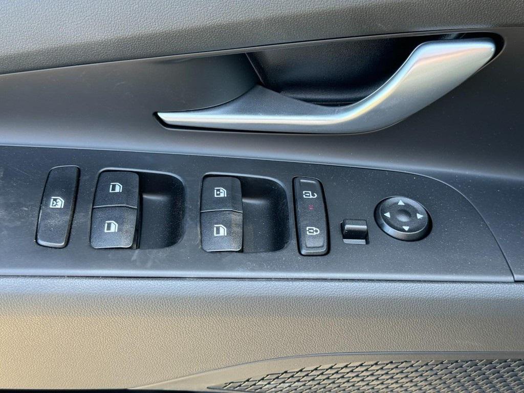 new 2025 Hyundai ELANTRA HEV car, priced at $30,584