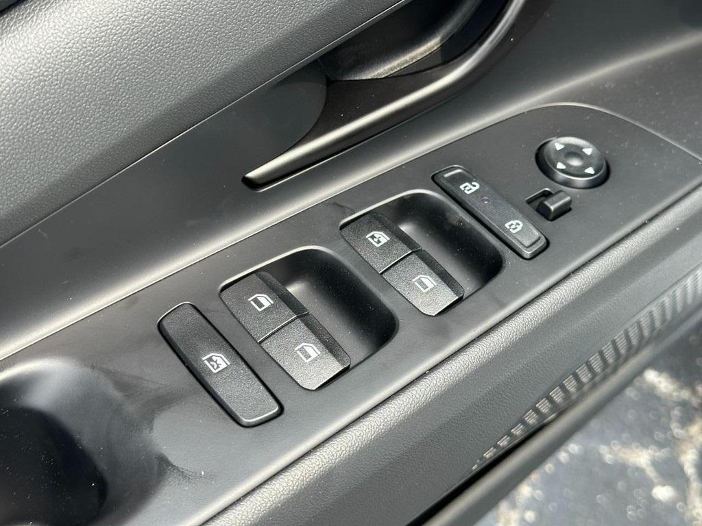 new 2025 Hyundai Elantra car, priced at $30,036