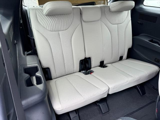 new 2025 Hyundai Palisade car, priced at $54,001